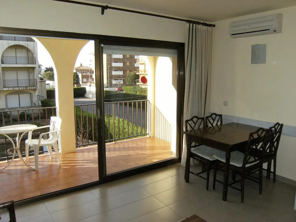 Apartamentos Jademar L'Estartit 0*,  Spain