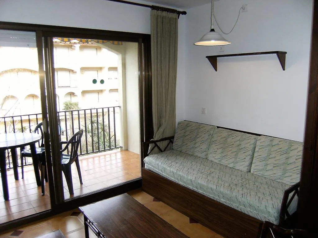 Apartamentos Jademar L'Estartit Apartment