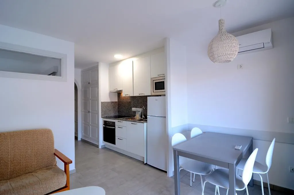 Apartamentos Jademar L'Estartit Apartment