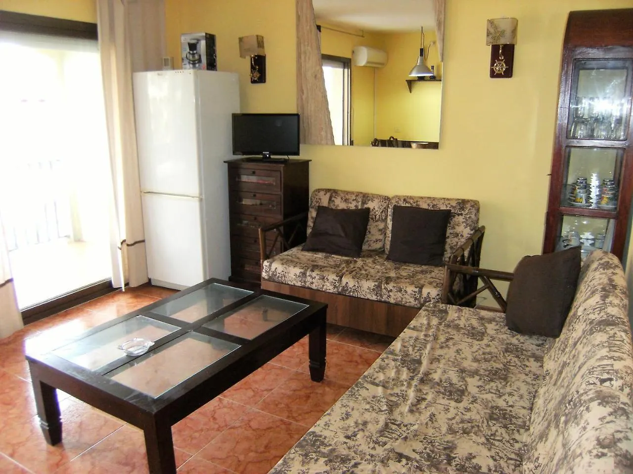 Apartamentos Jademar L'Estartit 0*,  Spain